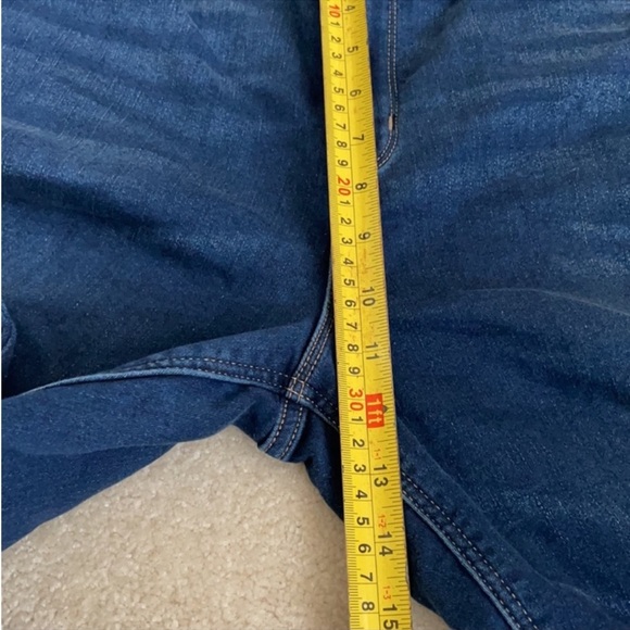 Old Navy | Built-In Warm | Rockstar | Super Skinny |Jeans - Picture 16 of 16